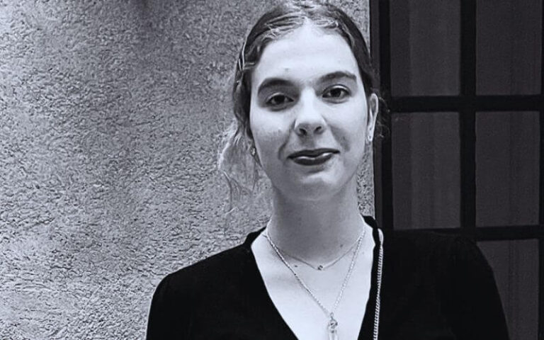 Esme Louise Sutter: Childhood, Family & Influences Esme Louise Sutter